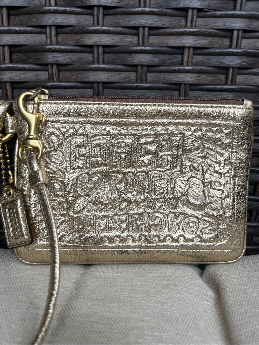 NWOT Rare Coach Poppy Graffiti Metallic Gold Embossed Leather Wristlet